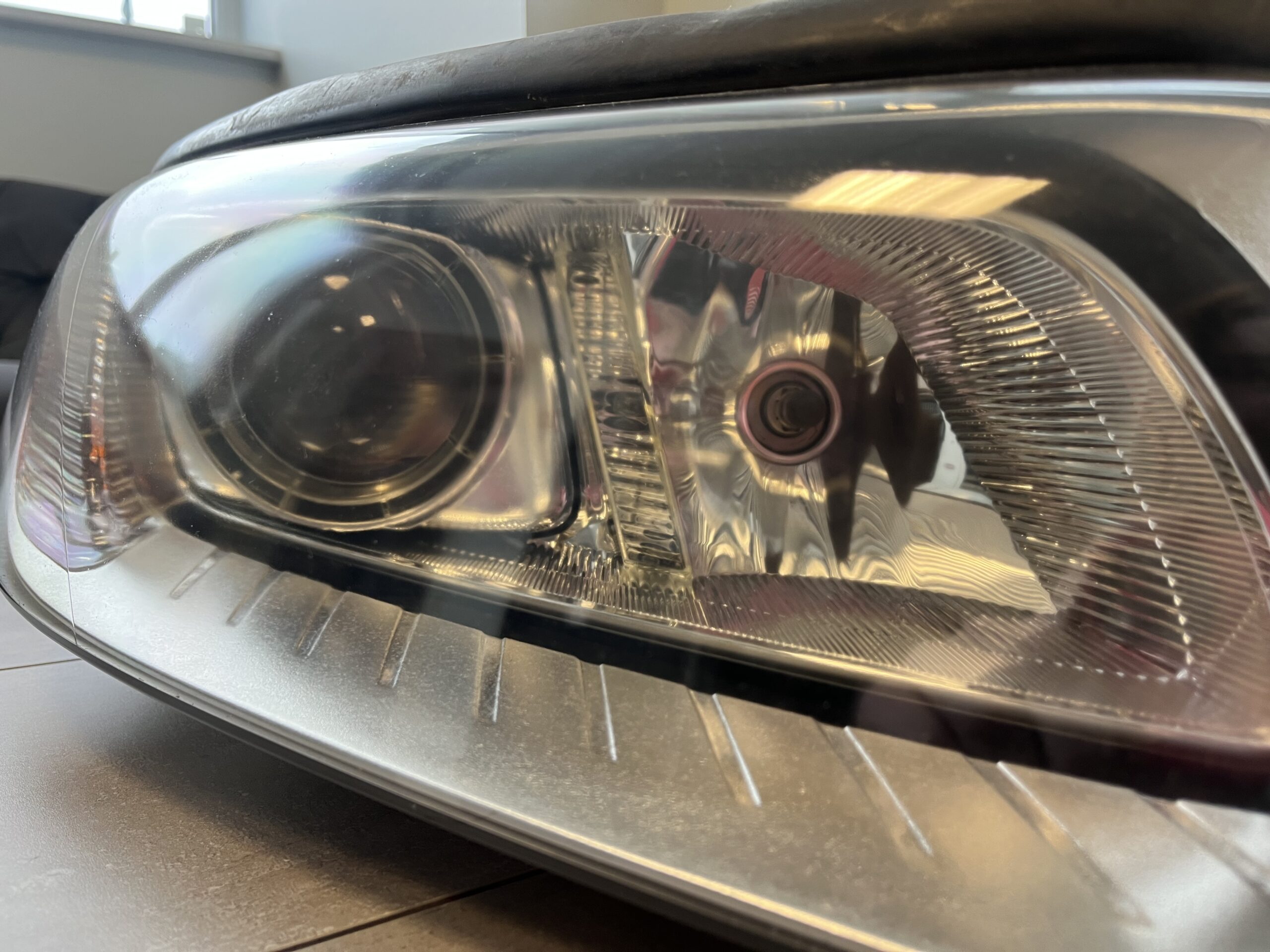 Kasutatud esituli parem xenon kurvituli P3 2007-2013 (31214169) - Image 2